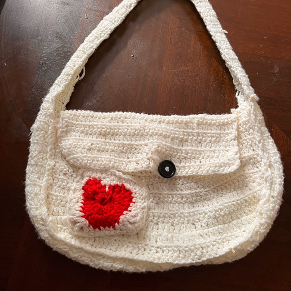 Crochet white and red bag - Picture 3 of 4